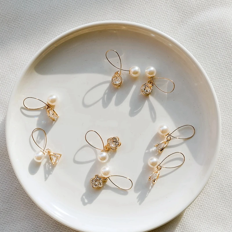 

MISANANRYNE Fashion Cute Simple Simulation Pearl Rhinestones Earrings for Women Girl Stud Earrings Wedding Party Jewelry Gift