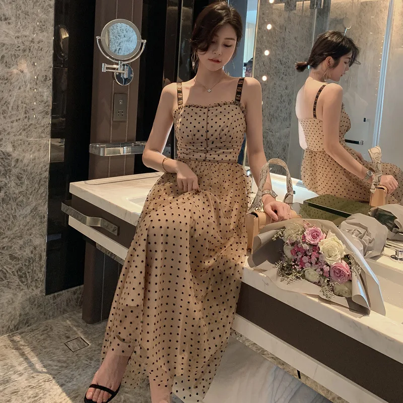 

2021 Summer Dress New Travel Vacation Beach First Love Skirt Dress Net Yarn Retro Sling Slim Fairy Skirt Strawberry Dress