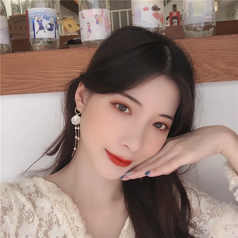 Темпераментных жемчужные лепестки длинные висячие серьги с милыми и красивыми