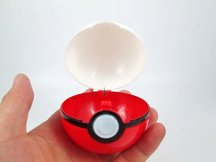 Hot Selling New Products 7CM Pokemon Pet Master Ball Capsule Toy Selectable