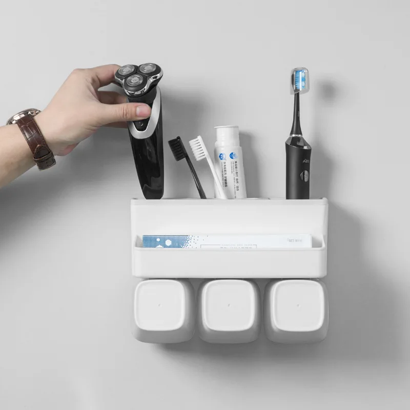 

Family of Three Cleaning Kit Bathroom Free Punched Cups Creative Simple Toothbrush Holder Washing Set