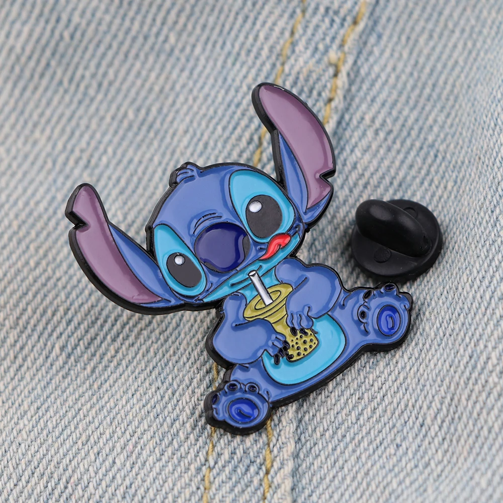 Enamel Pins YQ560 Cute Stitch Enamel Pins Blue Alien Monster Brooch Cartoon Icons Badge for Bags Denim Collar Lapel
