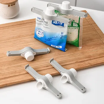 

Discharge Nozzle Sealing Clip Food Plastic Bag Sealing Clip Food Milk Powder Preservation Moisture-proof Kitchen Accessories