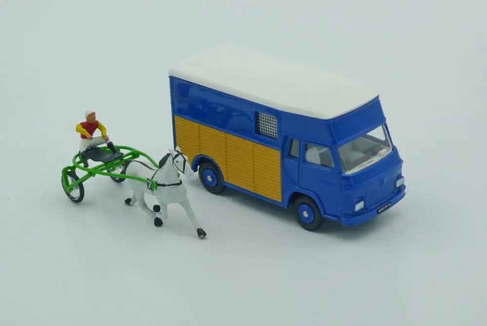 Atlas Dinky грузовик 571 SAVIEM Goelette et Sulky литье под давлением модель 1:43