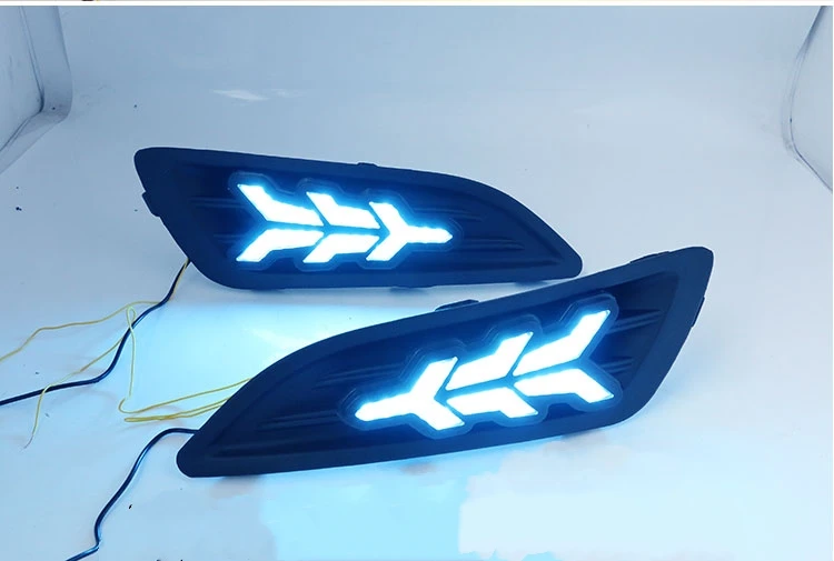 Qirun led drl дневные ходовые огни для Ford Fiesta 2013- с динамическим движущимся желтым поворотным сигналом и синим ночным светом