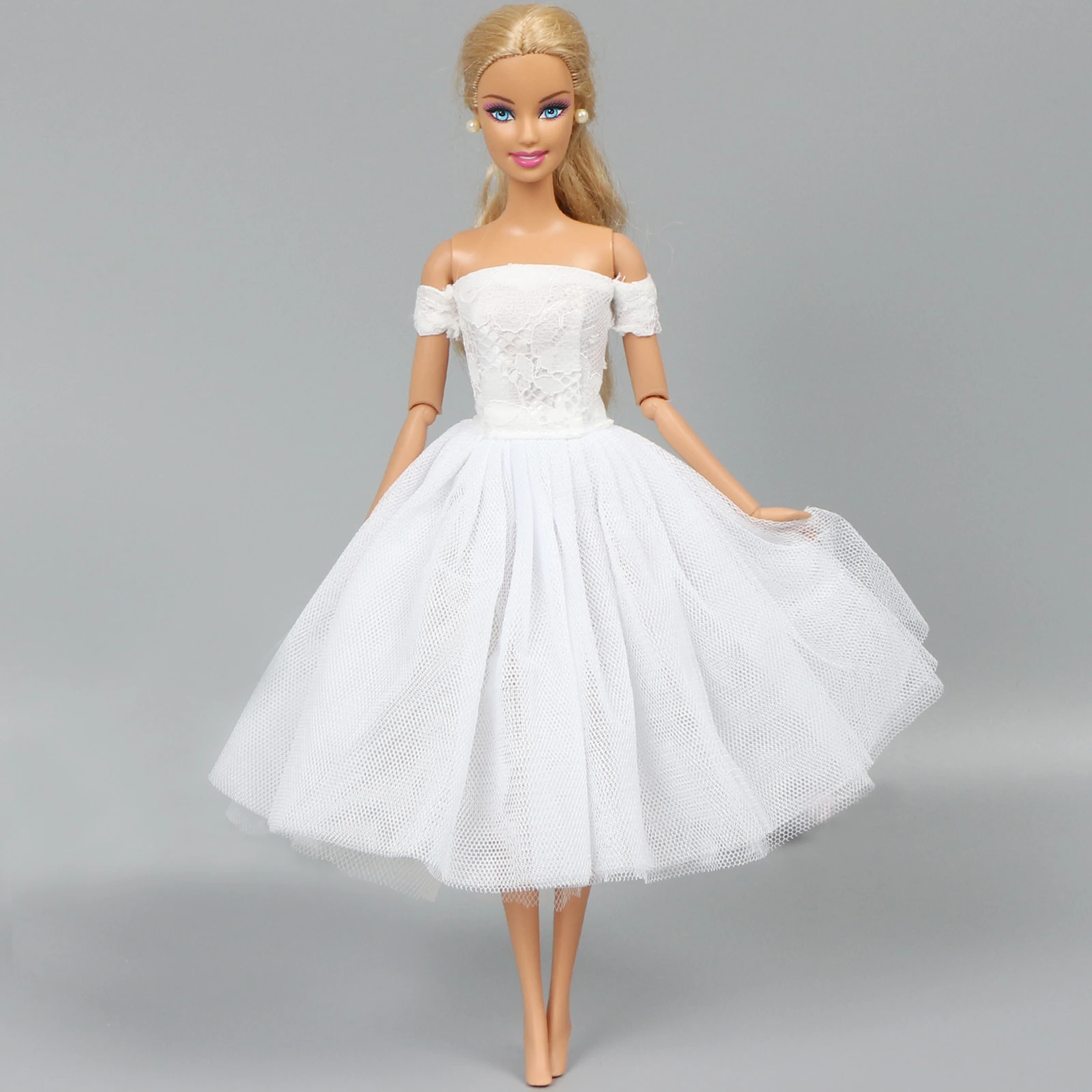 muñeca barbie vestida de novia