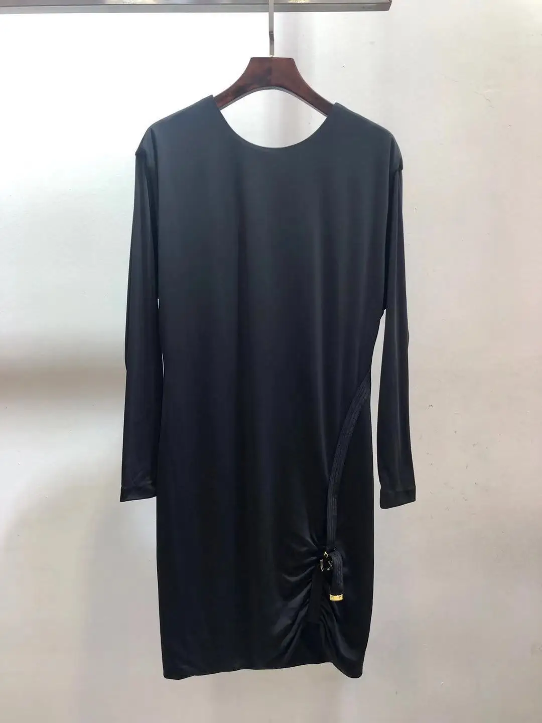 new ladies fashion long sleeve round neck pleated dress 1018