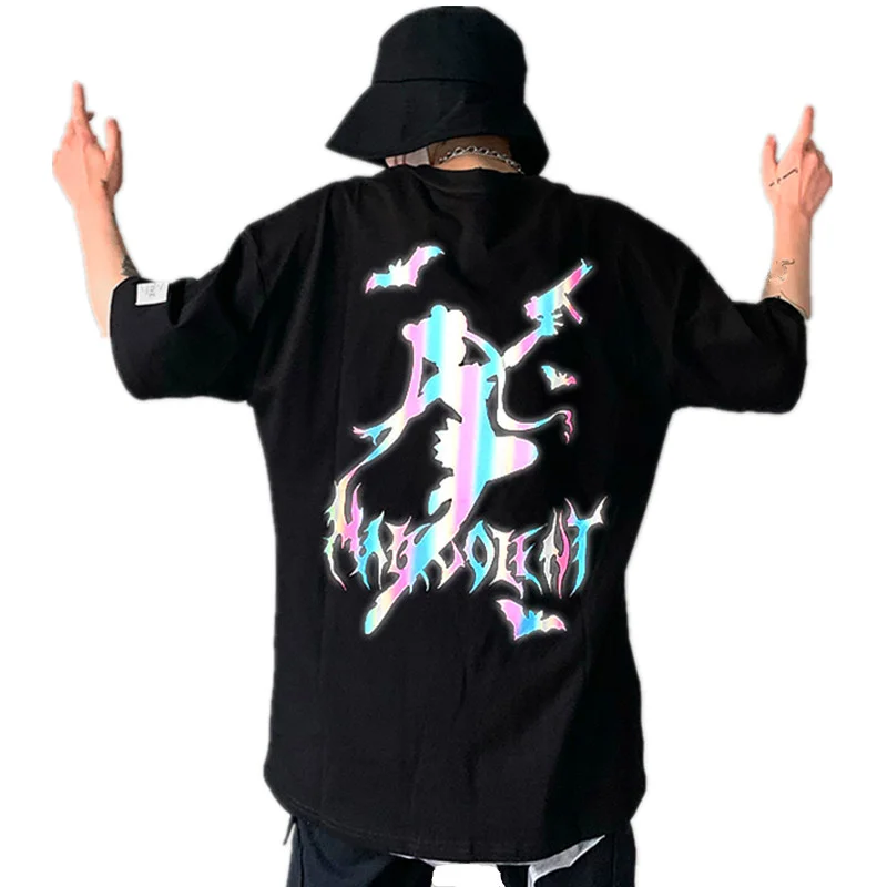 Женская футболка с коротким рукавом в готическом стиле принтом летучей мыши