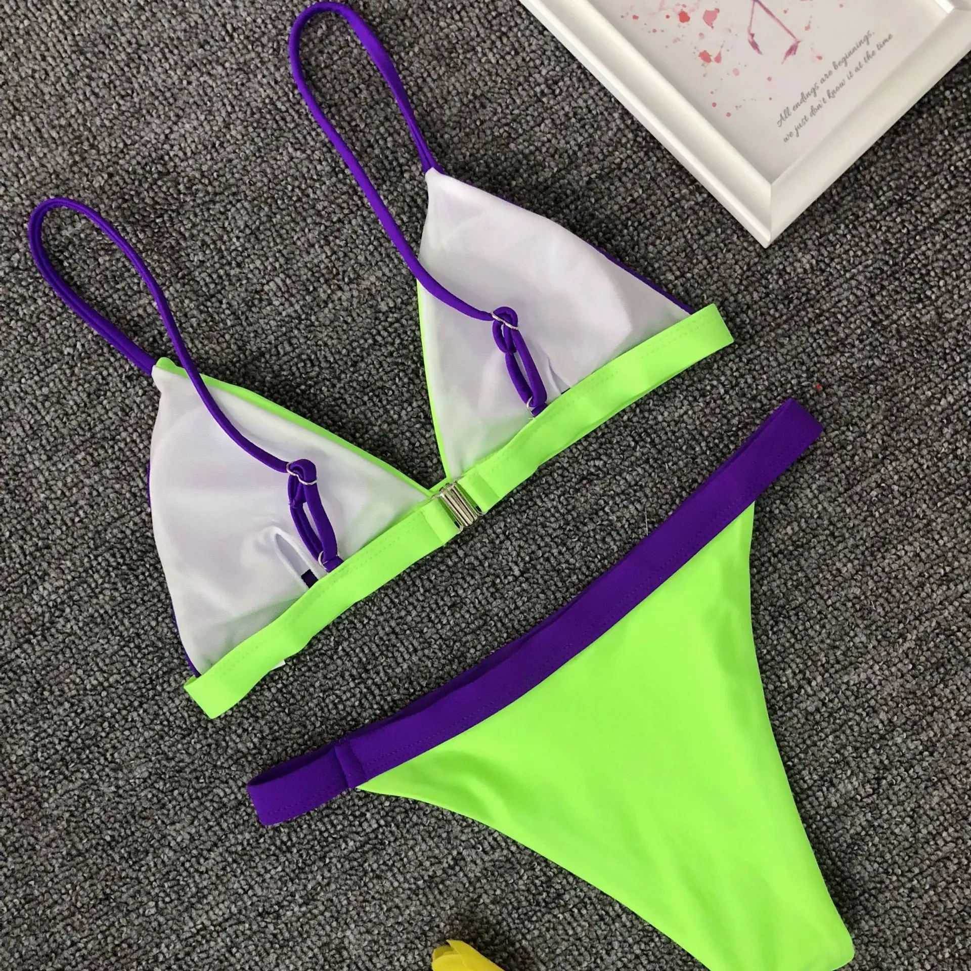 Микро Бикини SexyThong женские купальники однотонные с эффектом пуш ап яркие