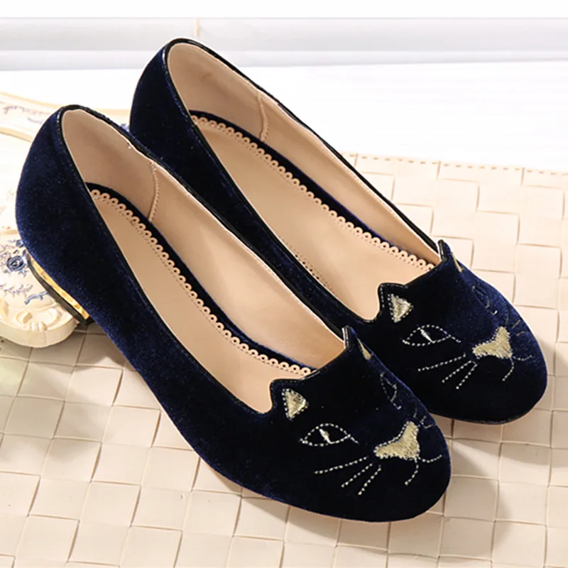 Flock Round Toe Flat Shoes Metal Decor Heel Single Shoes Woman Casual Shallow Mouth Ladies Shoes New Cute Cat Loafers Women