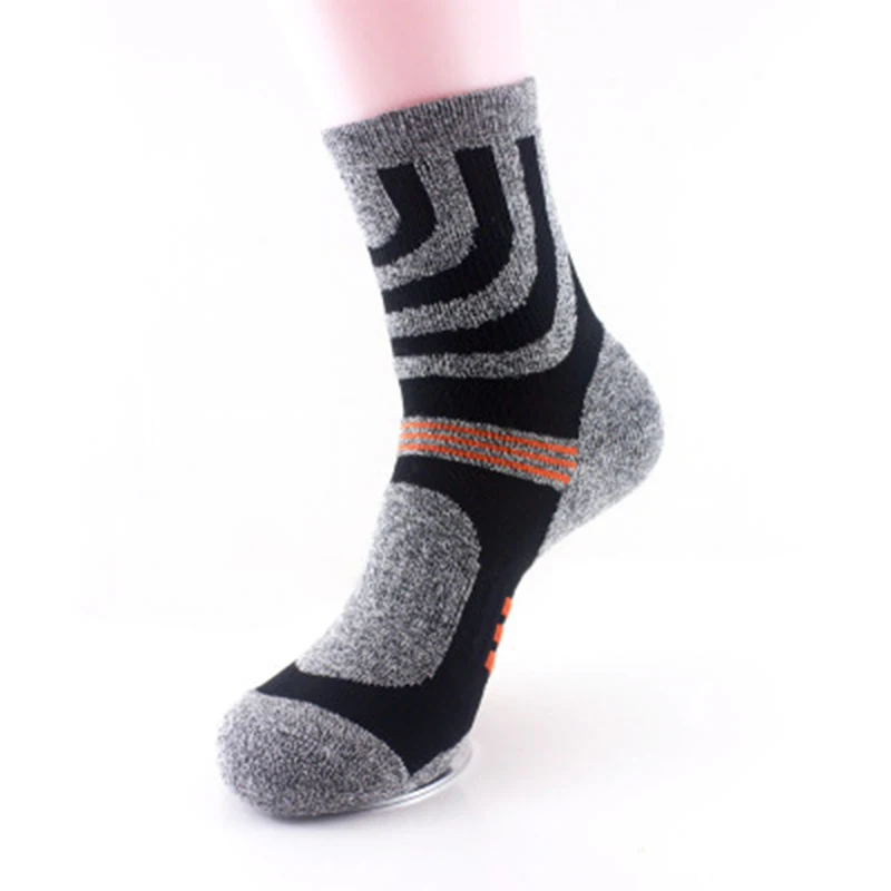 Socks Men's Badminton Basketball Outdoor Quick-Drying Sports Socks Autumn And Winter New Products in Tube Men's Socks