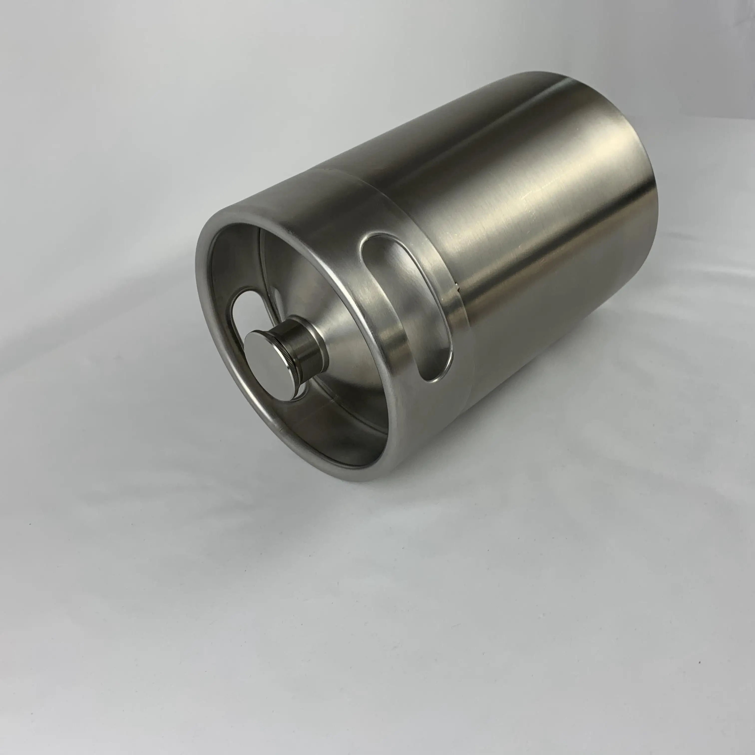 

Homebrew mini keg 5l made of stainless steel for party handle and polished growler co2 Regulator dispenser 5l beer keg