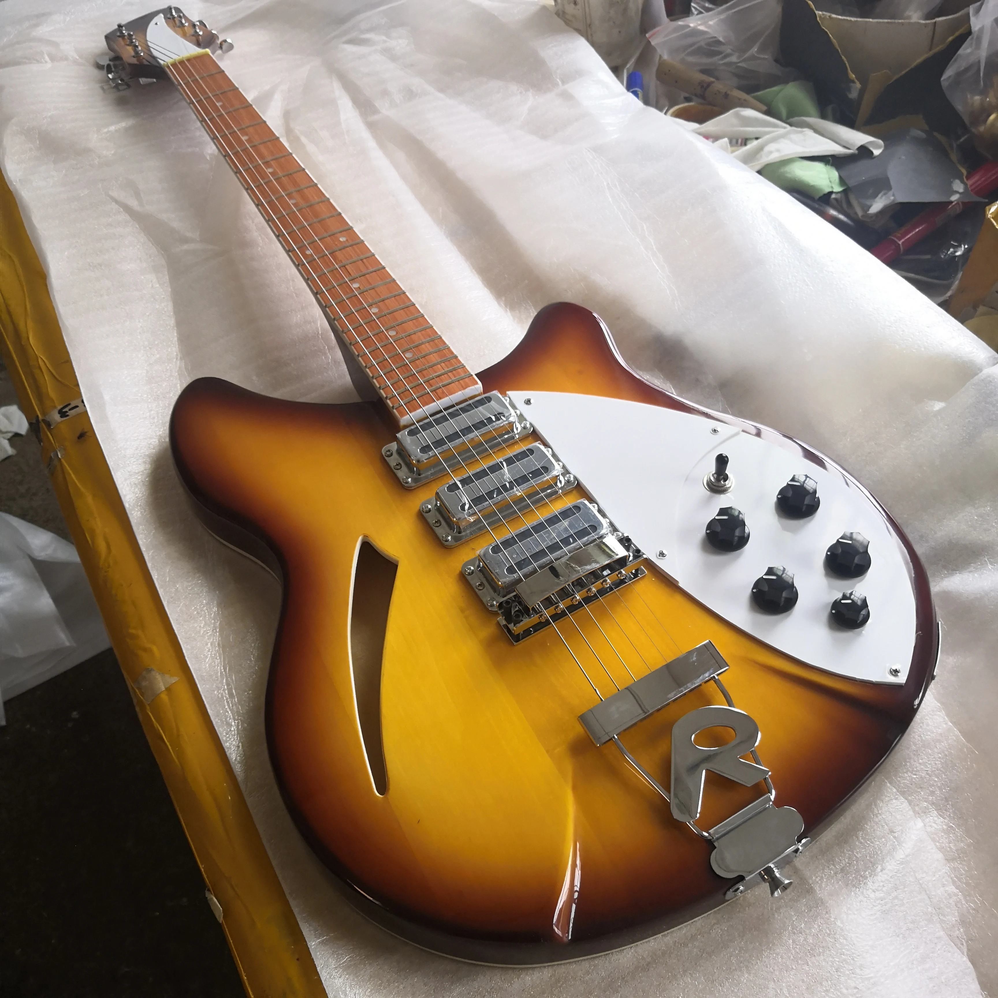 

High quality 12 String Electric Guitar Ricken 360-12 Electric Guitar,white guards,free shipping