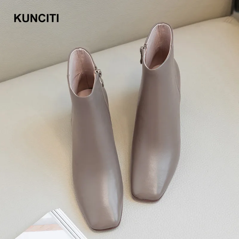 KUNCITI/ осенние ботинки; женские ботинки из натуральной кожи на высоком каблуке с квадратным носком; Дизайнерская обувь «Челси» в европейском стиле; Наивысшее качество; D9115