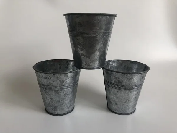

20Pcs/Lot D8.5*H8.5CM Galvanized Small Nursery pot Mini Succulent Pots Iron flower planters and Pots Tin easter egg pots SF-048