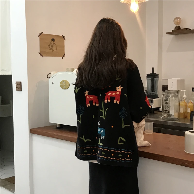 Новинка, свободный свитер с длинными рукавами и круглым вырезом, мягкая планка с обеих сторон, свитер с вышивкой в стиле ретро
