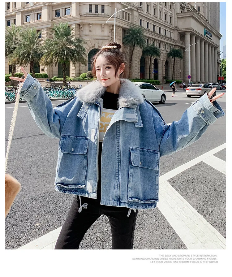 12385810546_836046855