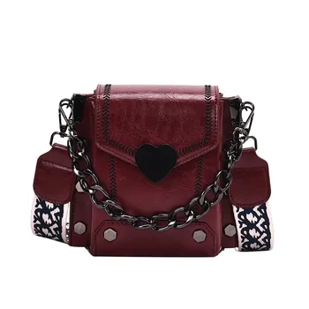 

2020 new fashion mobile phone female bag design sense bag retro shoulder messenger bag chain bag