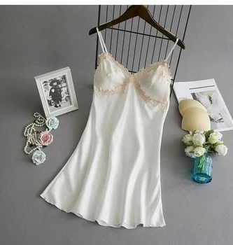 

Sexy new lace New ice silk pajama girlThe new women's sexy night dress with silk straps Satin chiffon for women's silk pajamas