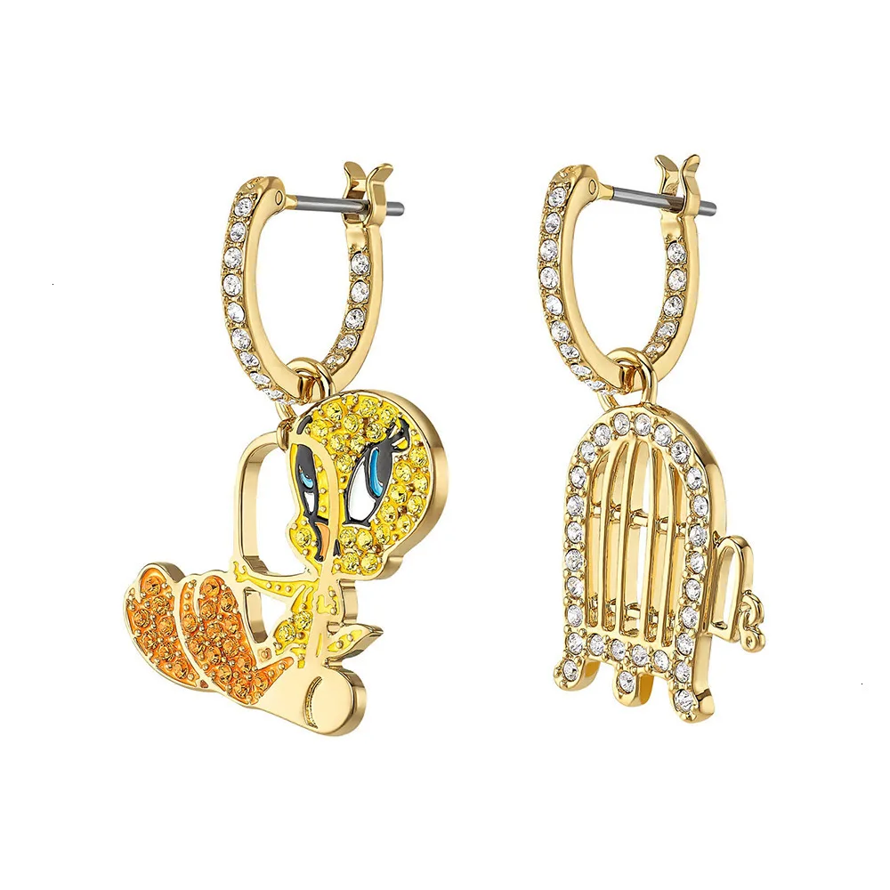 

Quality 1:1 swa new asymmetric yellow duck golden duck lady ear nails