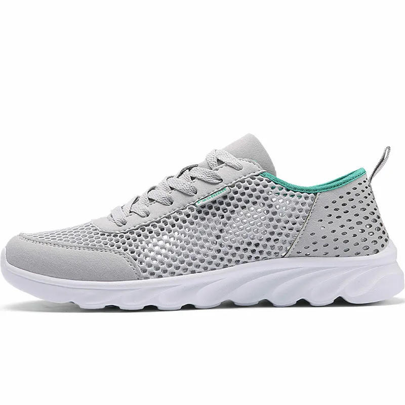 grey tennis shoes men