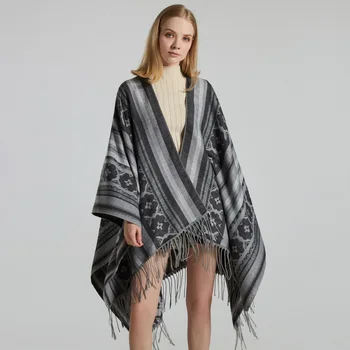 

Ladies jacquard shawl street fashion split thickening cloak to keep warm