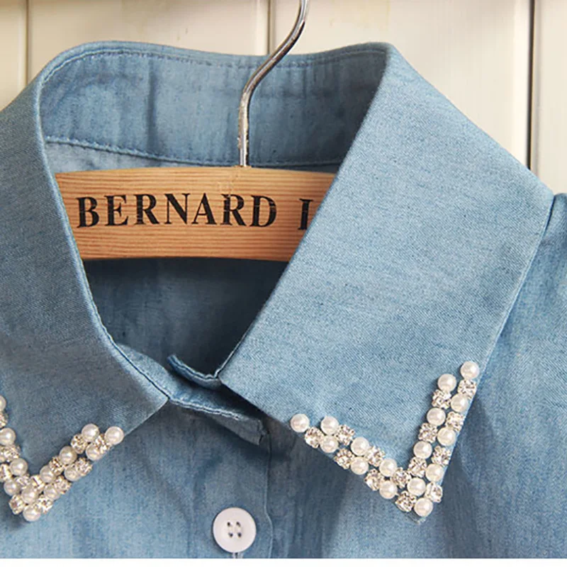 Женский осенний свитер корейский стиль отделанный бисером цвет синий джинсы Dickey