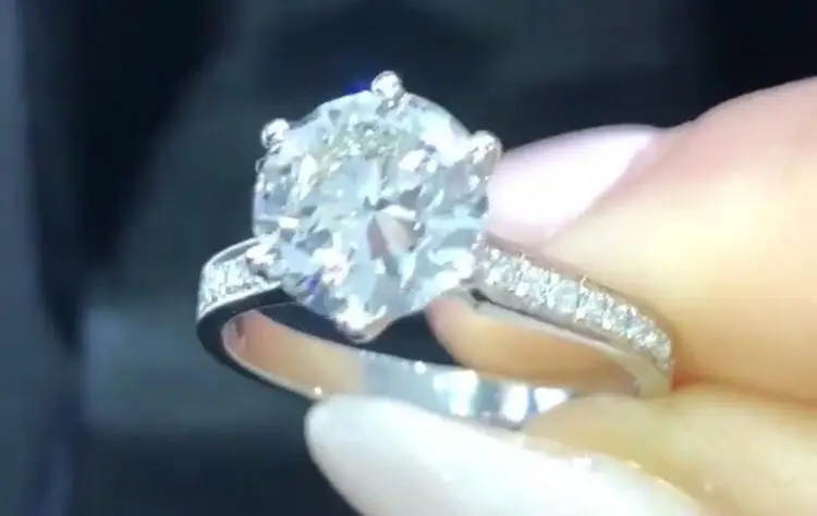 Moissanite Тест Положительный D Цвет 1.5Ct 7,5 мм и 20 шт 1 мм Боковой камень Настоящее 18 к желтое золото женское кольцо+ быстрая и кольцо сертификат