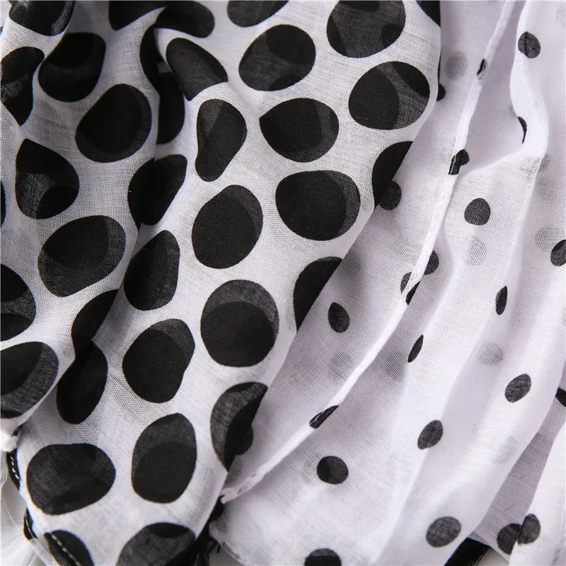 17235880789_906224695