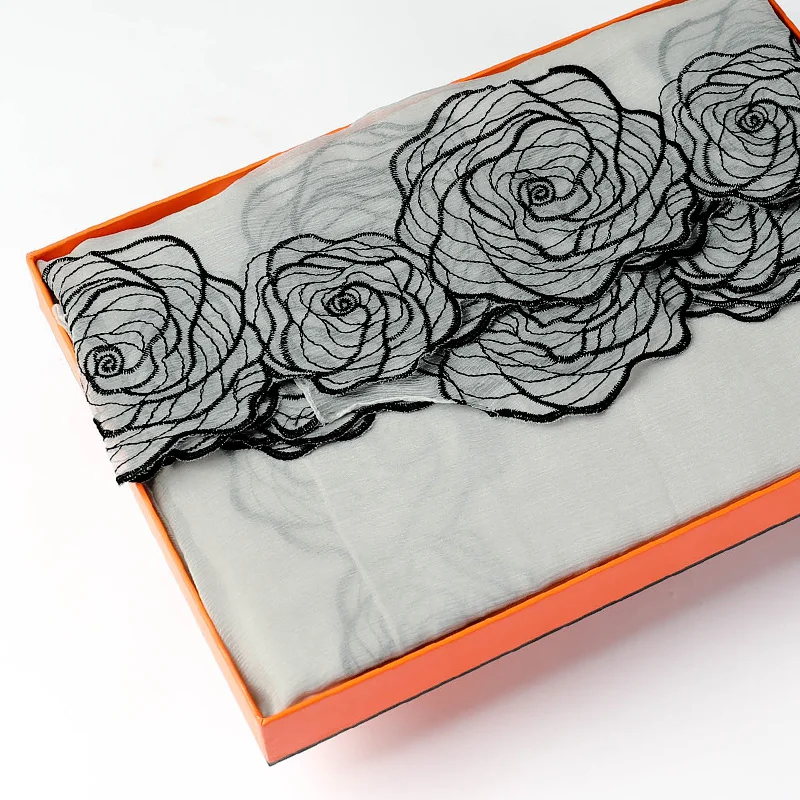 Rose-grey Вышитый Шелковый шарф женский Дикий национальный ветер весна и осень длинный шелковый шарф Зимний мать среднего возраста шарф подарочная коробка - Цвет: Rose-grey