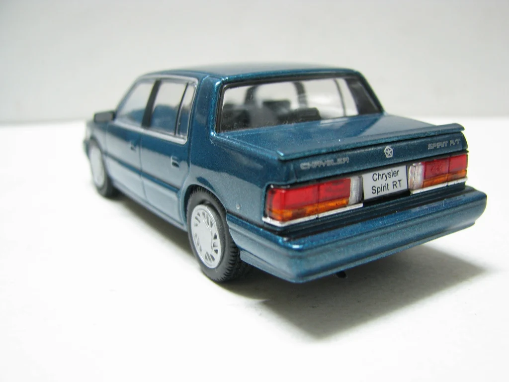 IX O 1:43 Chrysler Spirit RT бутик сплав автомобиль игрушки для детей Детские игрушки модель