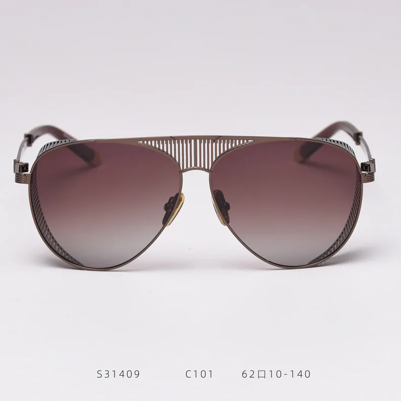 13181555093_1344152070