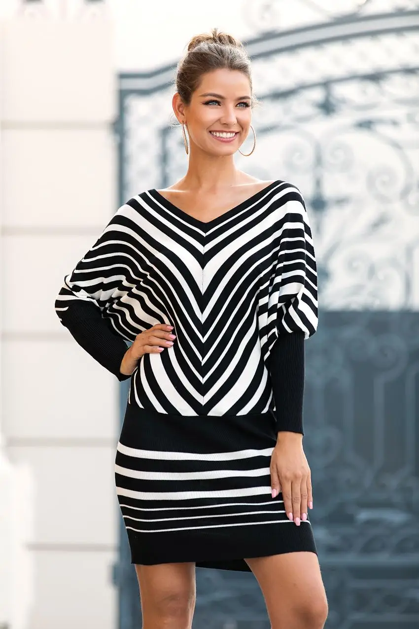

2020 Spring Fashion Knitting Cotton Batwing Sleeve V-Shaped Stripes Mini Dress M-2XL Elegant Women V-Neck Dress Party Vestidos