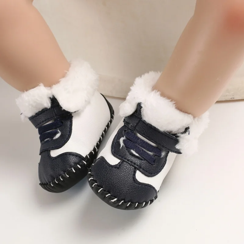 Зимние детские ботинки; хлопковая обувь для мальчиков и девочек; плюшевые теплые модные ботинки из искусственной кожи; нескользящая Мягкая Обувь для новорожденных; 0-18 месяцев