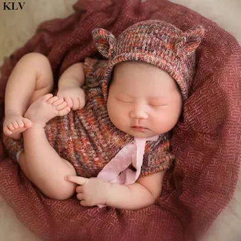 

2 Pcs/set Cute Handmade Baby Knit Bonnet Hat Jumpsuit Set Newborn Shower Gift Infants Bodysuit Rompers Photography Props