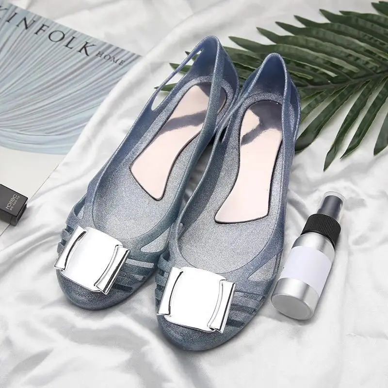 Прозрачная женская обувь на плоской подошве; коллекция года; сезон лето; непромокаемая обувь для плавания с круглым носком; дышащие пляжные туфли на плоской подошве; открытые сандалии; Y10307 - Цвет: blue