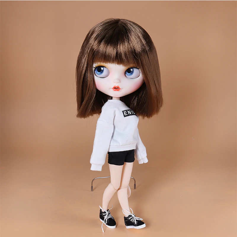 Neo Blythe Doll Display Stand for Photography 1