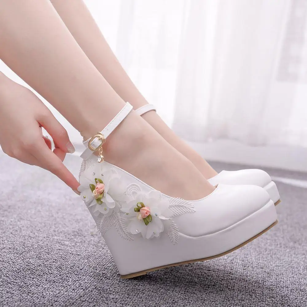 

Crystal Queen White Platform Pumps Summer Women Lace Flower A Word Strap Large Size Wedding Wedges Shoes