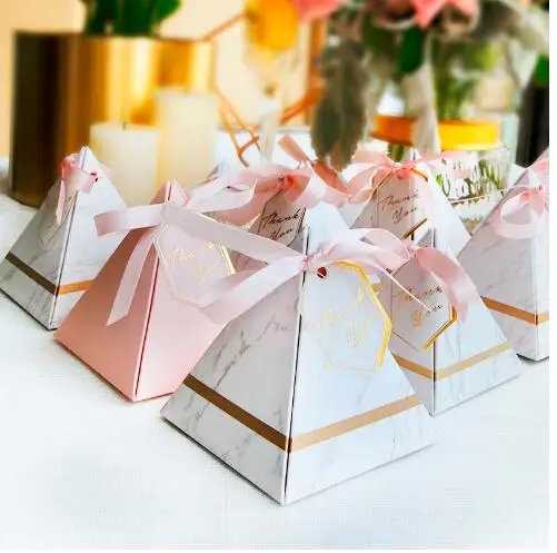 

80pcs/lotNew Triangular Pyramid Marble Candy Box Wedding Favors and Gifts Boxes Chocolate Box Bomboniera Giveaways Boxes Party