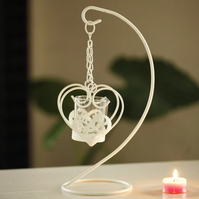 

Hanging Heart Vintage Nordic Candlestick White Metal Creative Candle Holder Bedroom Bougeoirs Romantic Home Decoration MM60ZT