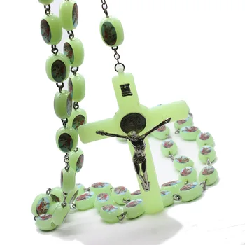 

Hang a wall rosary Religious Catholic cross Christian church household decoration Luminous beads The angel image