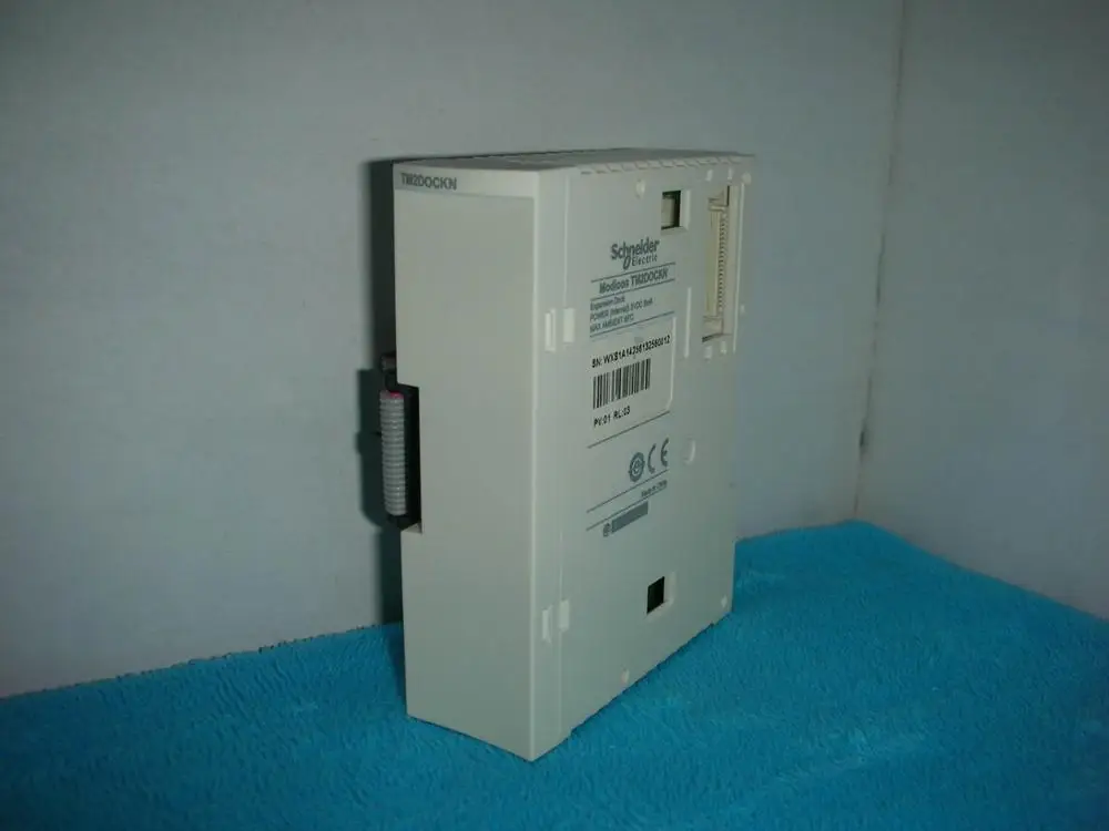 

1 шт.★Schneider TM2DOCKN