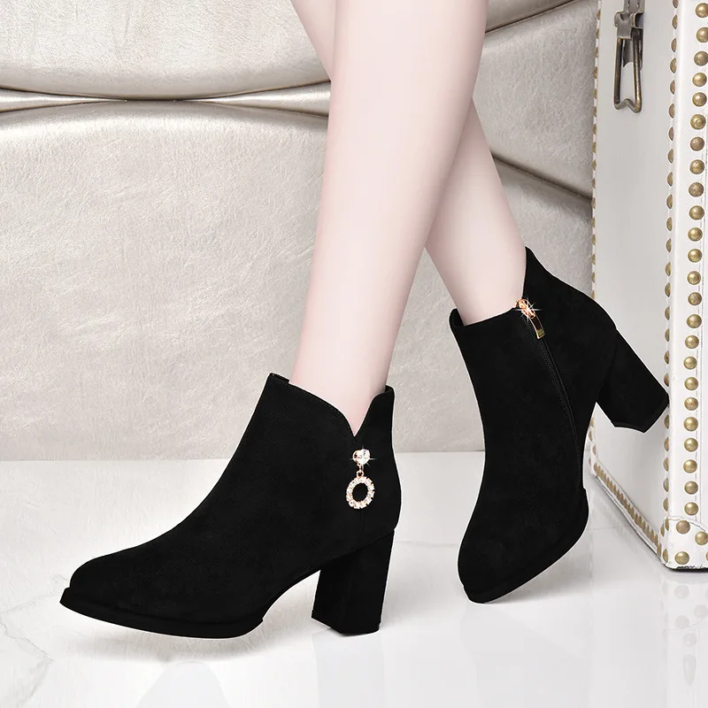 

Dunhu V Mouth Short Boots Women's 2019 Autumn And Winter New Style Thick with High Heels Women's Martin Boots plus Velvet Boots
