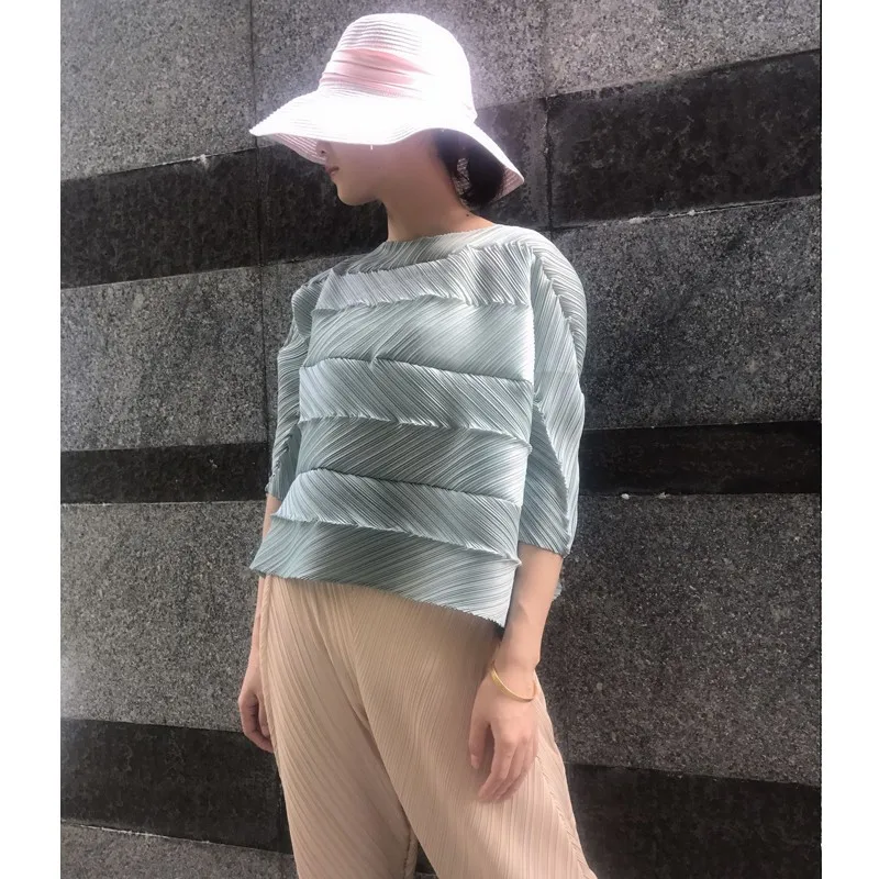 Miyake складки асимметричный дизайн сплошной цвет круглый вырез укороченный топ плиссированная футболка - Цвет: Mint Green