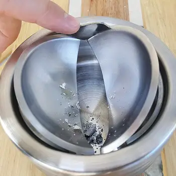 

1pc Proable Lidded Ashtray Stainless Steel Silver Windproof Ashtray with Lid Table Round Shape Smoking Ash Tray Smoke Dish