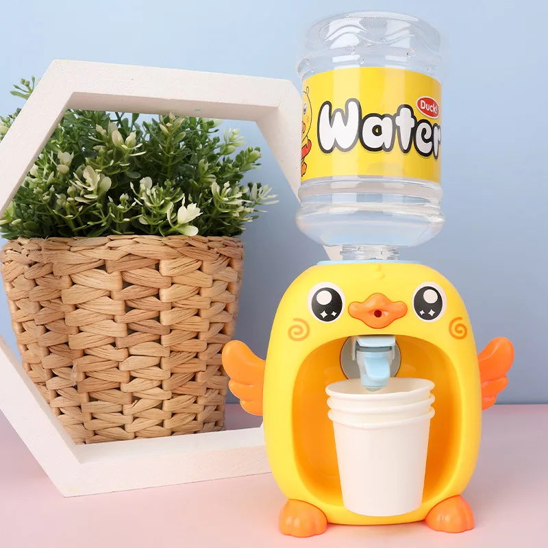 Маленькая желтая утка Питьевая игрушка Фонтан мини-диспенсер для воды игровой