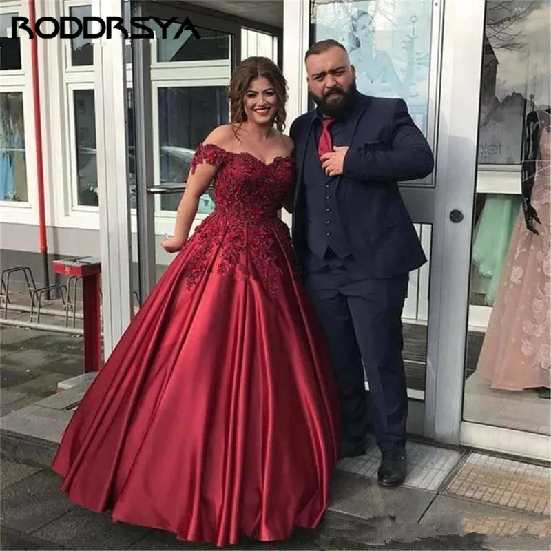 Long Deep Green Off The Shoulder Ball Gown Prom Dress 2021 Sweetheart Neck Lace Appliques Crystal Robe de Soiree Satin Gown princess prom dresses