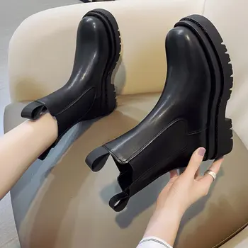 

Black Chelsea Boots Women Shoes Winter Warm Platform Ankle Boots Chunky Motorcycle Boots Women Punk Shoes Botines Mujer