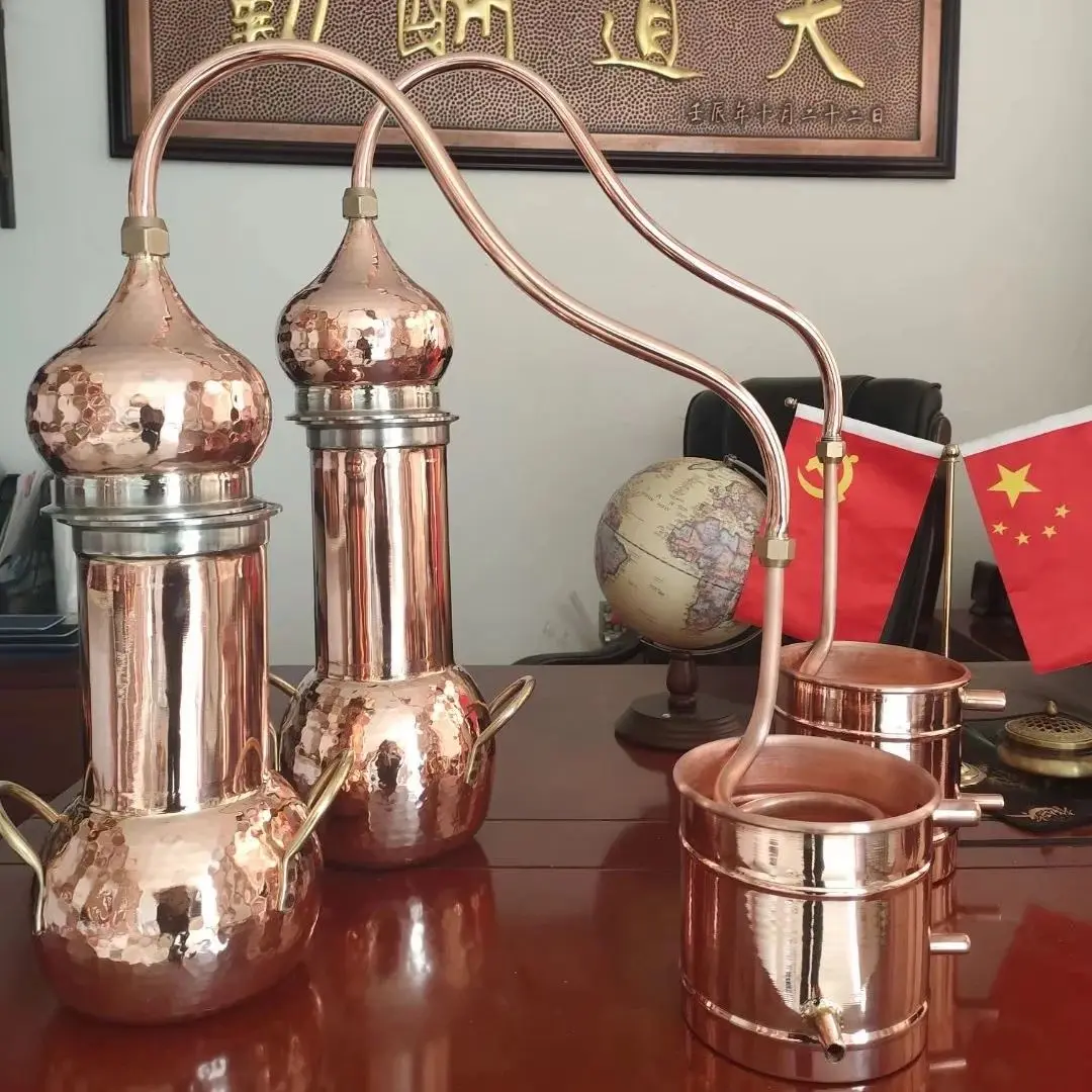 

Copper distiller 2L handmade copper alembic distillation set flower essential oil distiller wine steaming machine