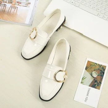 

Women Patenter Leather Oxfords Ladies Retro Buckle pearl Female Breathable Fashion Casual Shallow Student girls shoes J14-87